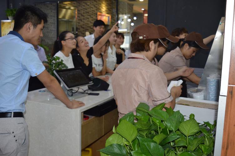 浙江创榜餐饮管理 以系统化运营重塑餐饮管理新范式